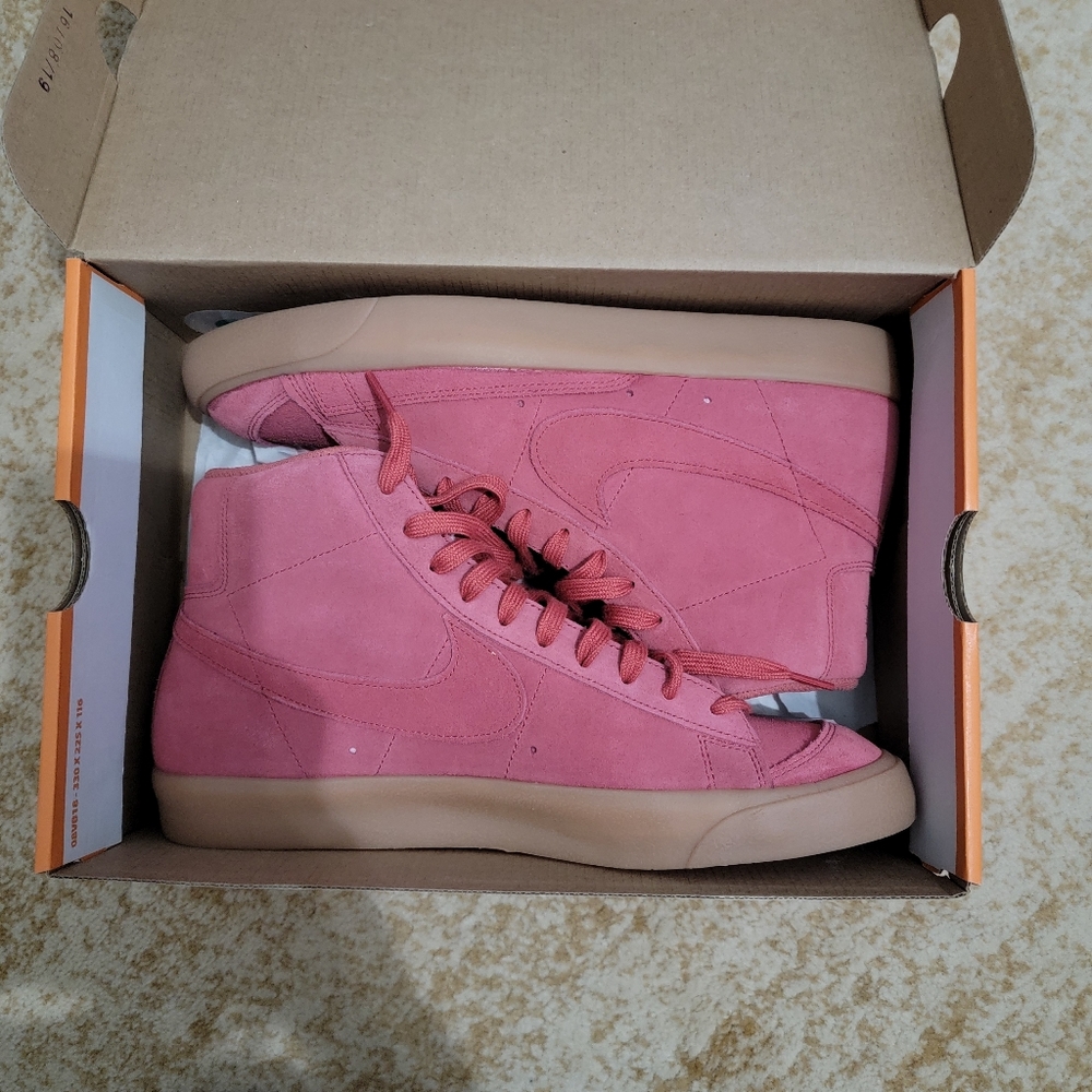 Nike Blazer Mid 77 suede DS Mens 12 women’s 13.5